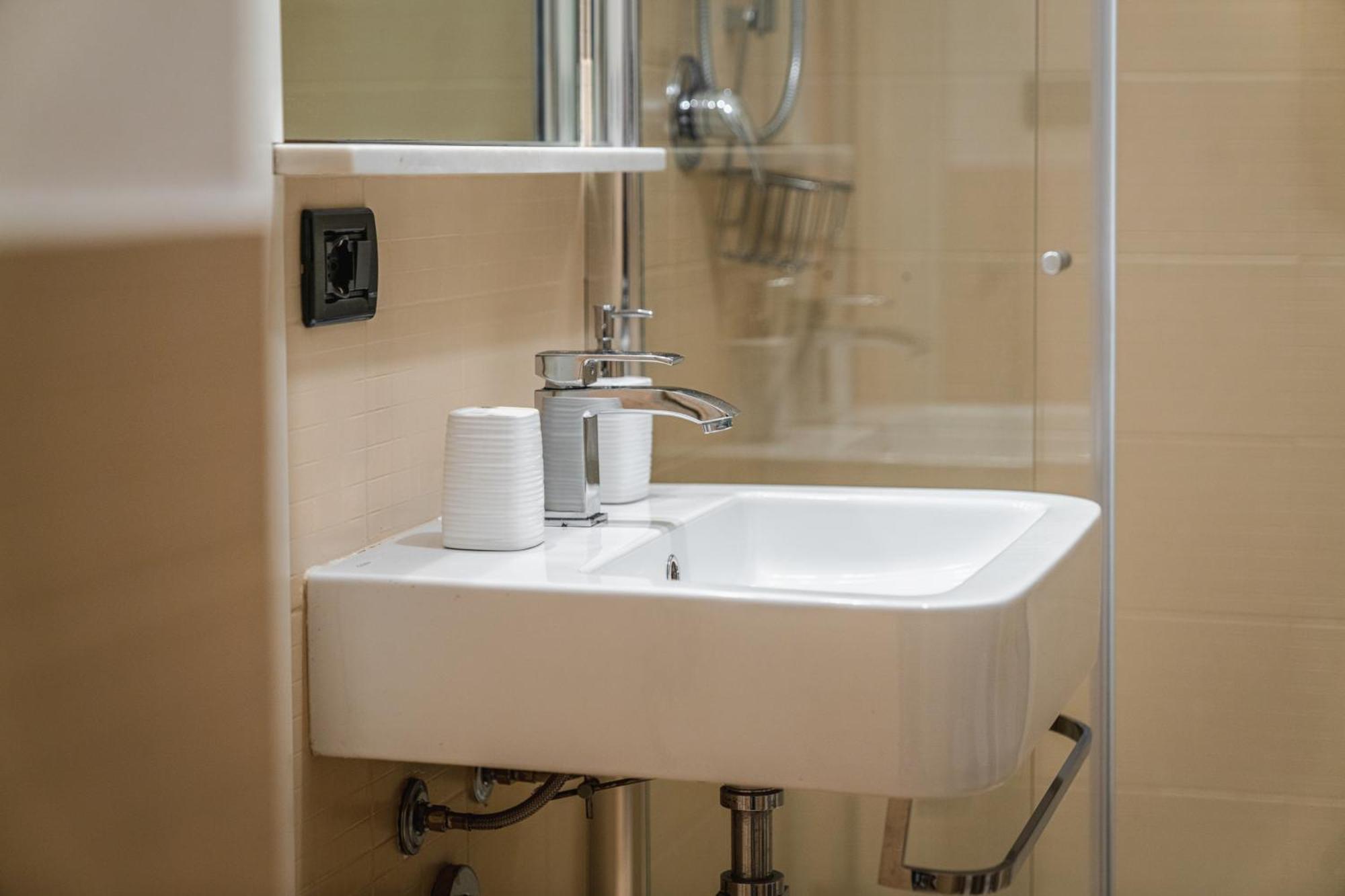 Sant'Eligio Apartments & Rooms Palermo Luaran gambar